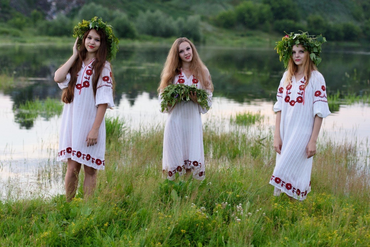 Slavic women in Keretaro