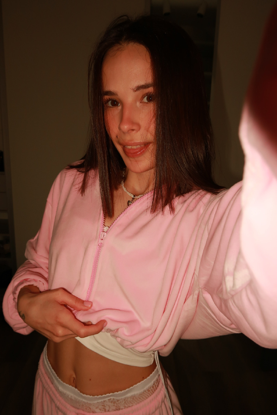 Tina brings the glow — live moments in Keretaro